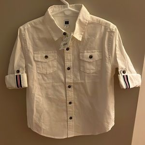 Never worn boys size 5 white button down.